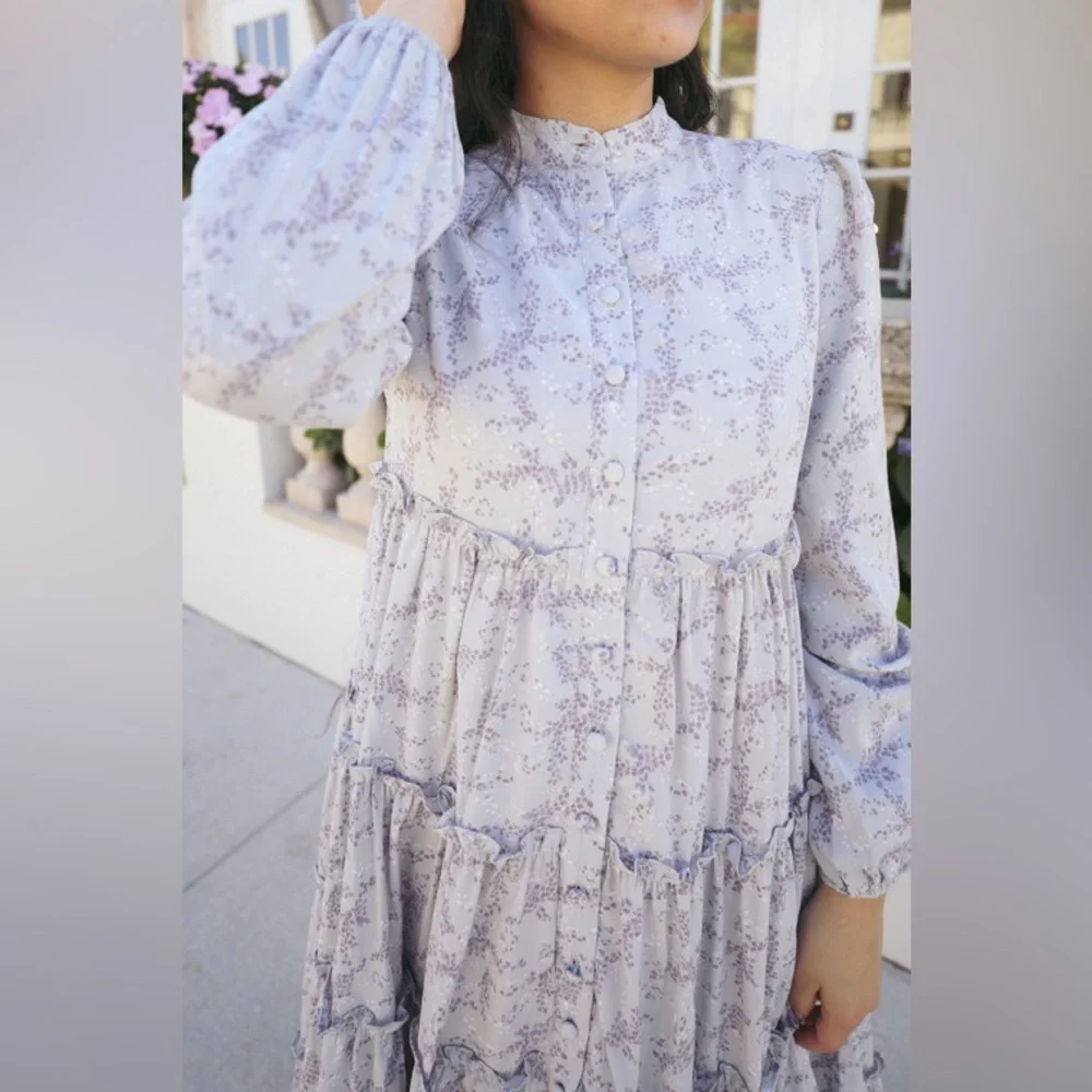 Elegant Floral Maxi Dress - Picture 2 of 8